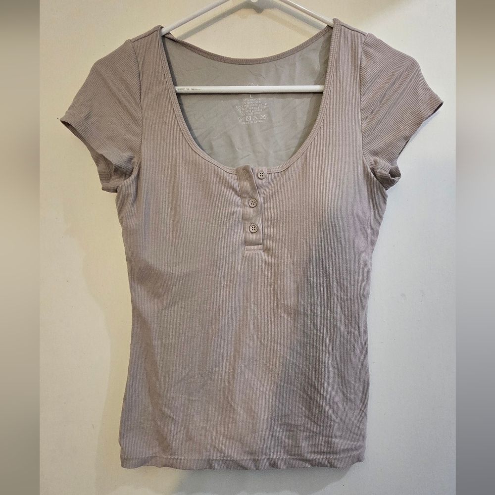 Klassy Network Henley Short Sleeve Brami